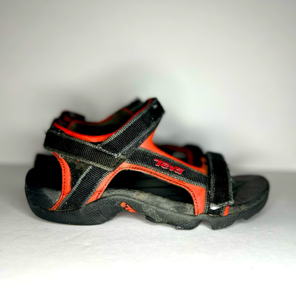 Boys Teva Tanza Boys Sandal Size 2 Black/Red